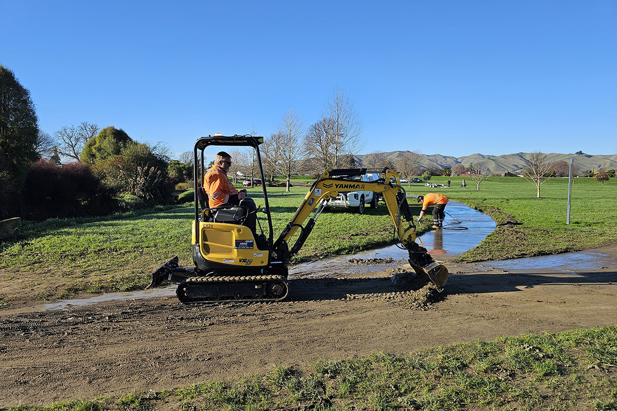 Excavator 1.7MT Yanmar - Image 2