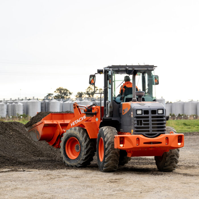 Hitachi ZW100 Loader - Image 3